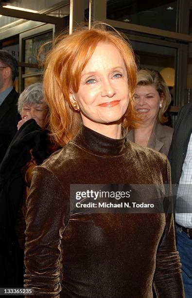 2,613 Swoosie Kurtz Photos & High Res Pictures